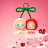 CRYBABY Crying For Love シリーズ – ビニール製ぬいぐるみハンギングカード (Love You Cherry Much)