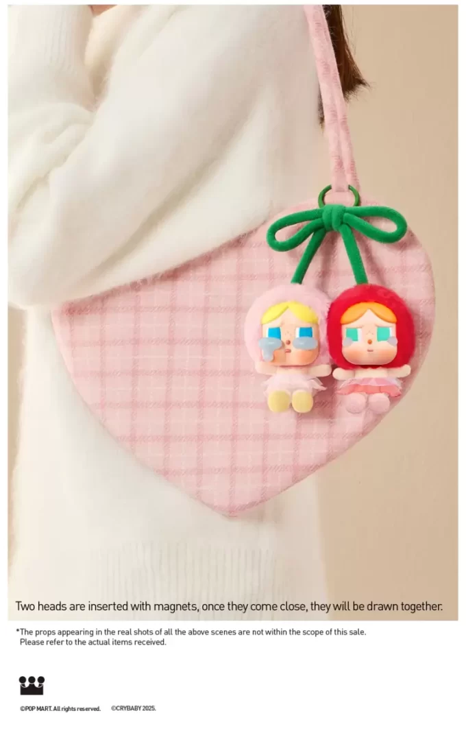 CRYBABY Crying For Love シリーズ – ビニール製ぬいぐるみハンギングカード (Love You Cherry Much)