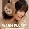 ふわふわあったかホリデーシリーズ – LABUBU ぬいぐるみイヤーマフ
