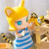 MOLLY キャット・イン・ザ・ボックス アクションフィギュア