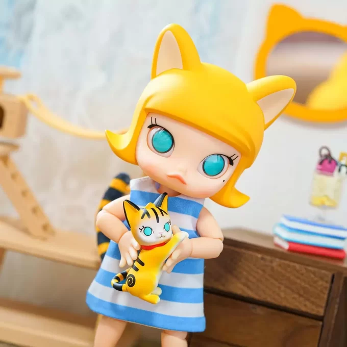 MOLLY キャット・イン・ザ・ボックス アクションフィギュア
