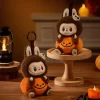 ハッピーハロウィンパーティーシリーズ – 座っているカボチャのビニールぬいぐるみペンダント