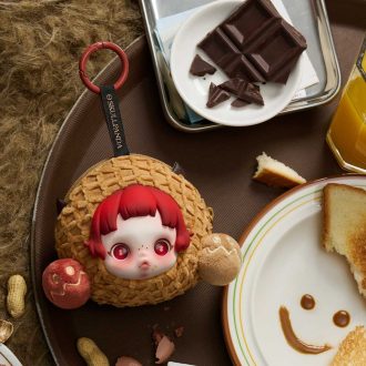 Skullpanda You Found Me イヤホンケース「Prank Peanuts」